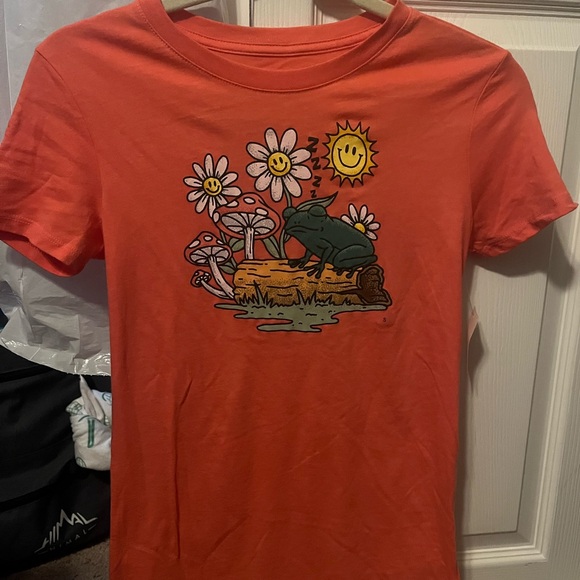 Aeropostale Orange Frog Mushroom Daisy Graphic Tee S Slim Fit Crew Neck NWT - Picture 1 of 4